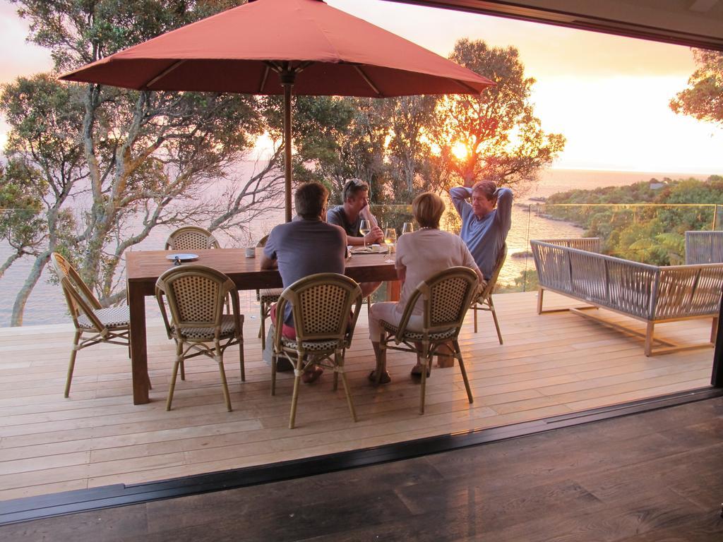 The Point Luxury Villa Taupo Exterior photo